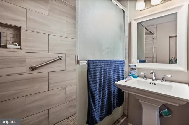 $199,900 | 148 Sharpe Street, Strasburg, VA 22657