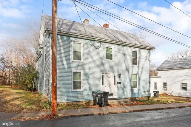 $199,900 | 148 Sharpe Street, Strasburg, VA 22657