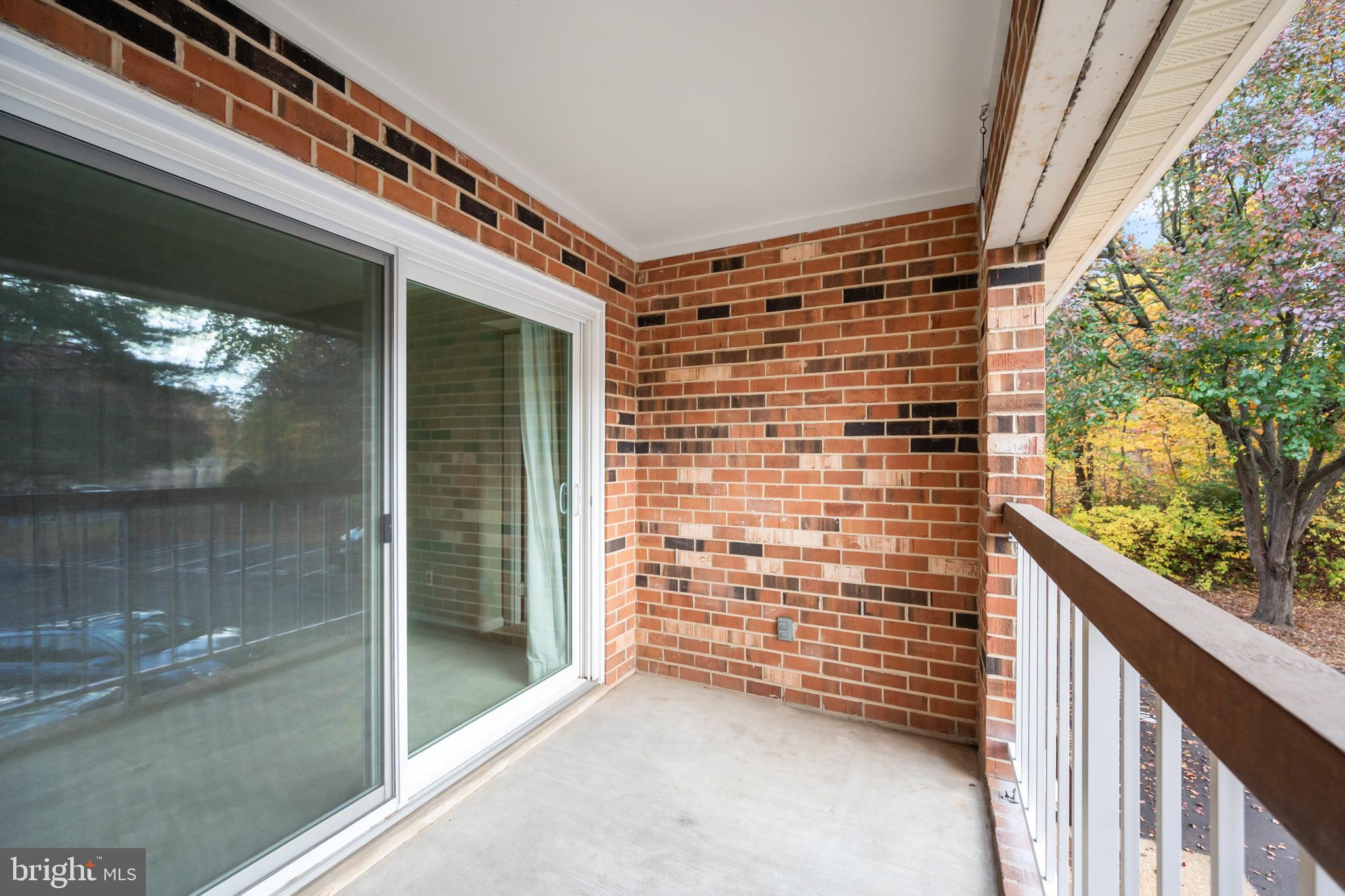 5819 Cove Landing Road, Unit 301 Burke, VA 22015 - Photo 13 of 30