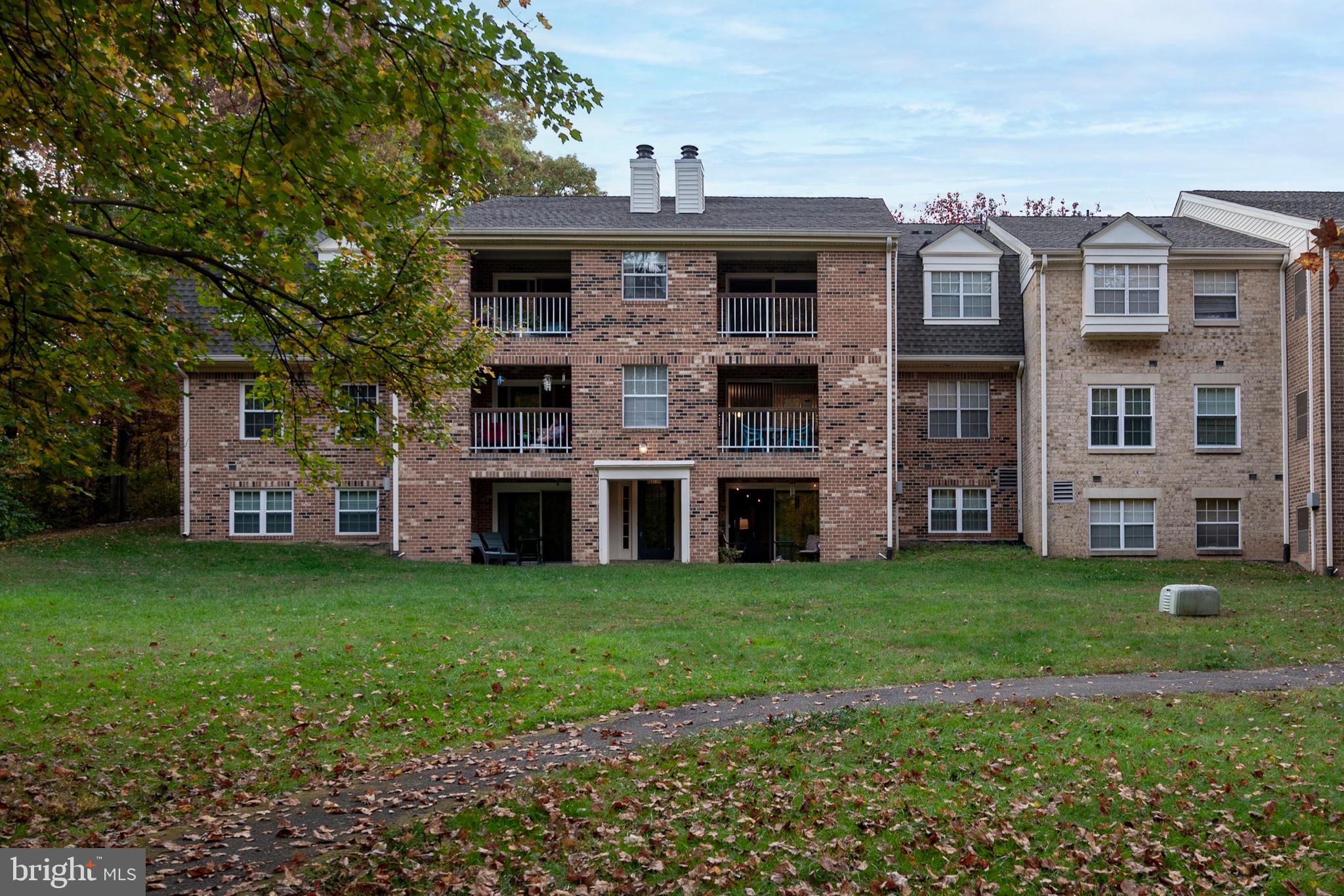 5819 Cove Landing Road, Unit 301 Burke, VA 22015 - Photo 17 of 30