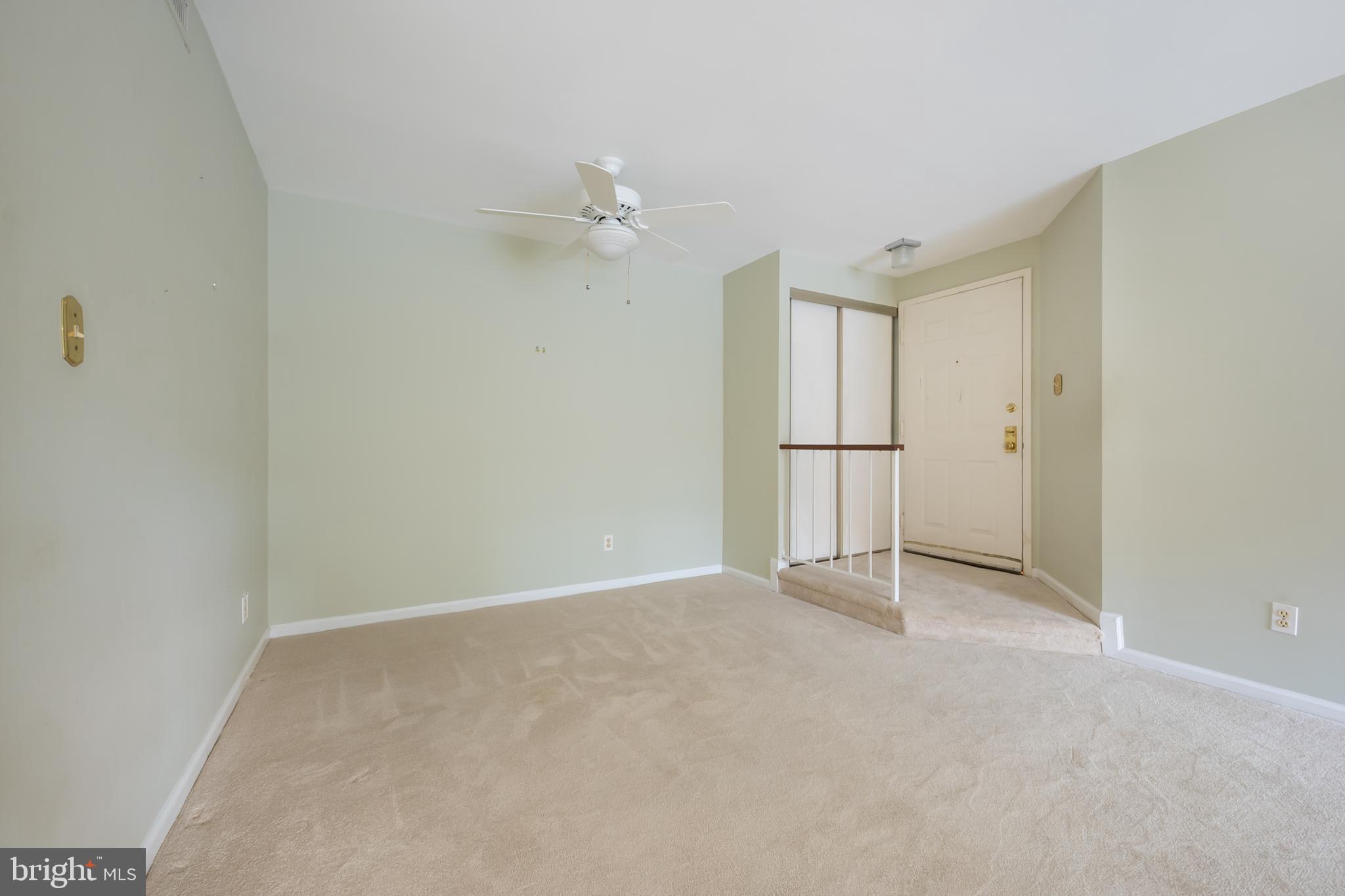 5819 Cove Landing Road, Unit 301 Burke, VA 22015 - Photo 2 of 30