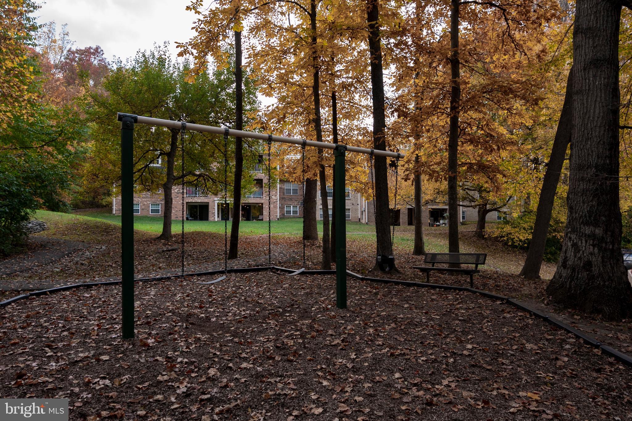 5819 Cove Landing Road, Unit 301 Burke, VA 22015 - Photo 22 of 30