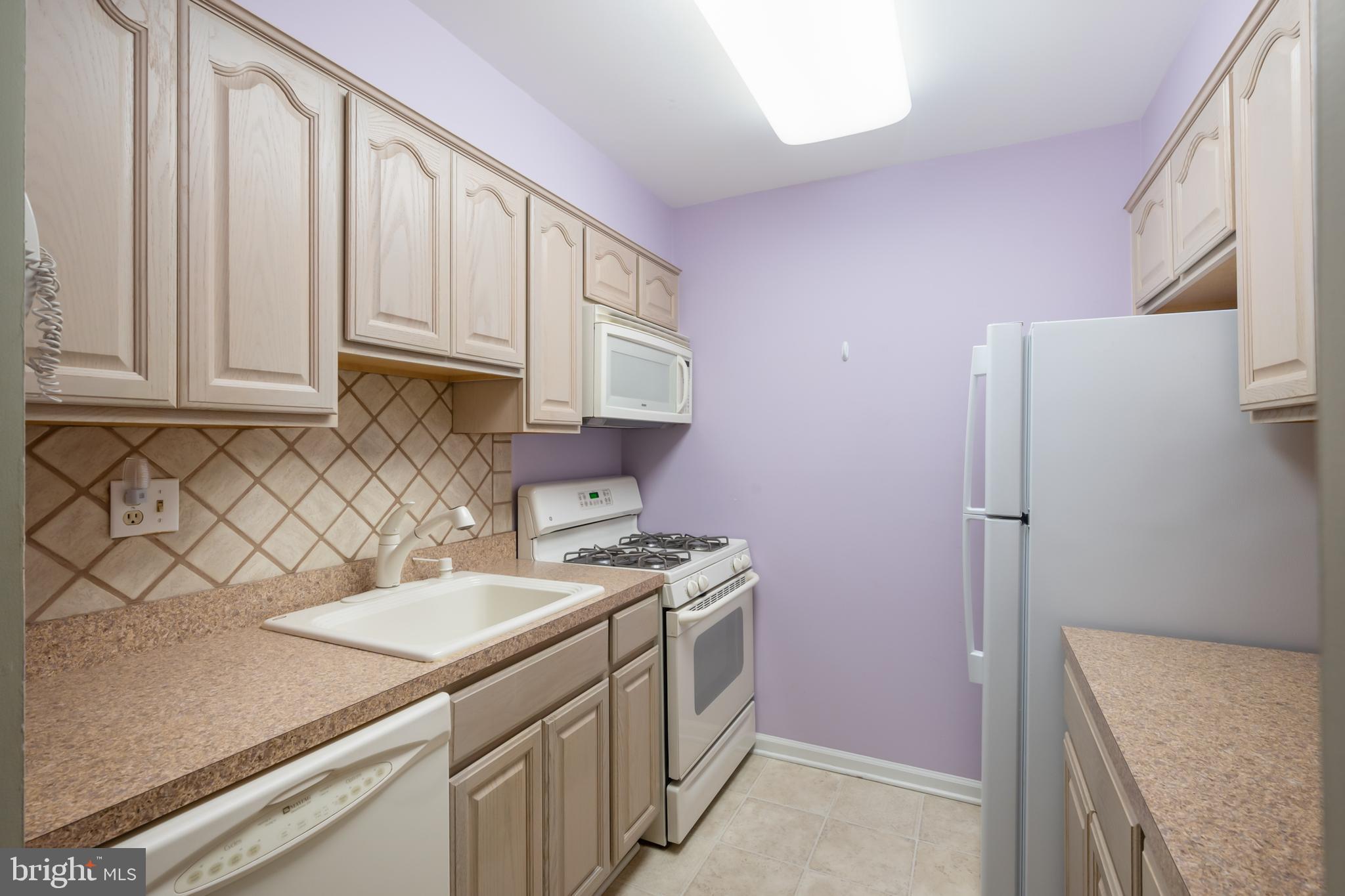 5819 Cove Landing Road, Unit 301 Burke, VA 22015 - Photo 7 of 30