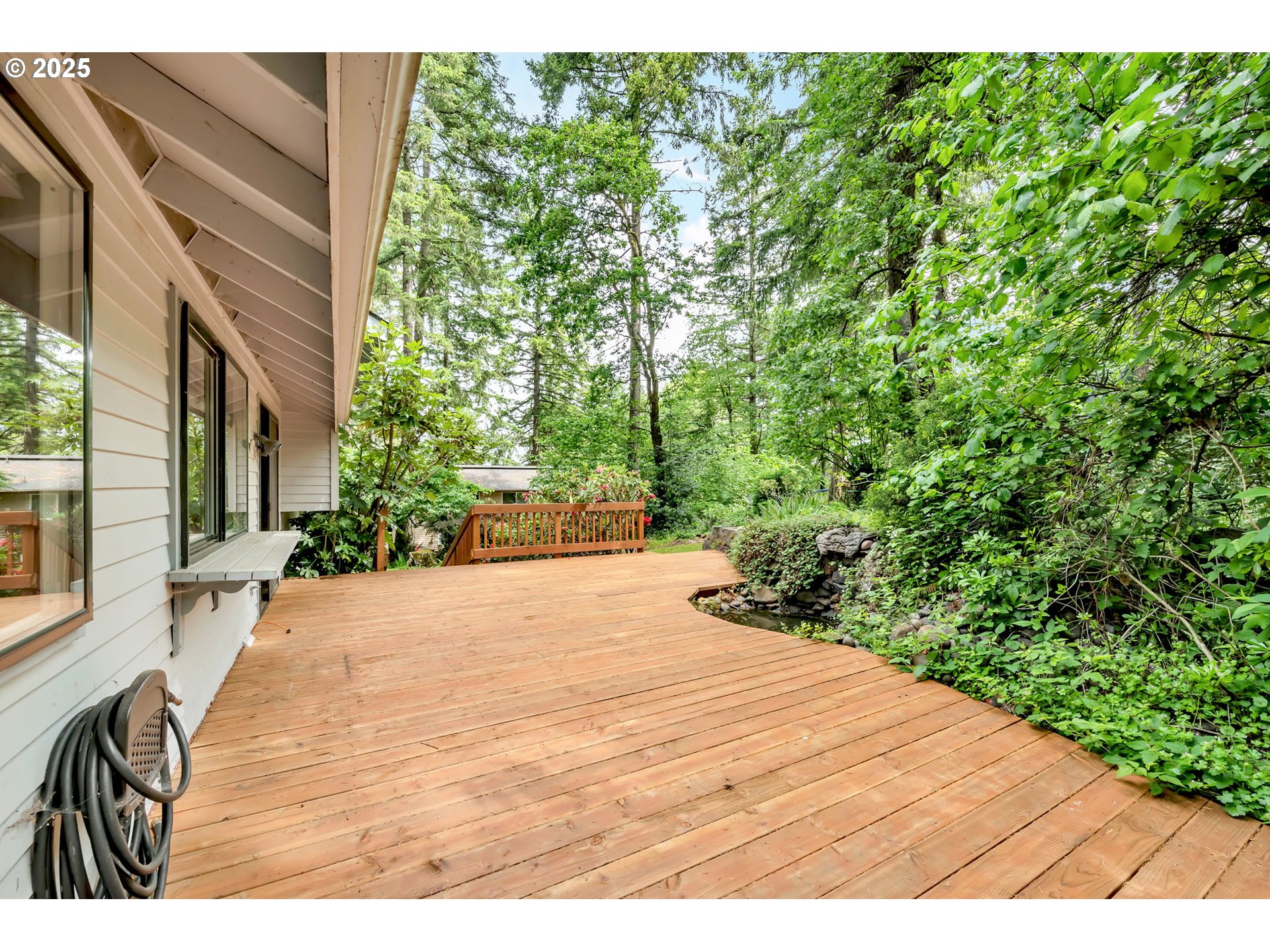 2811 Greentree Way Eugene, OR 97405 - Photo 31 of 38 a view of outdoor space and yard