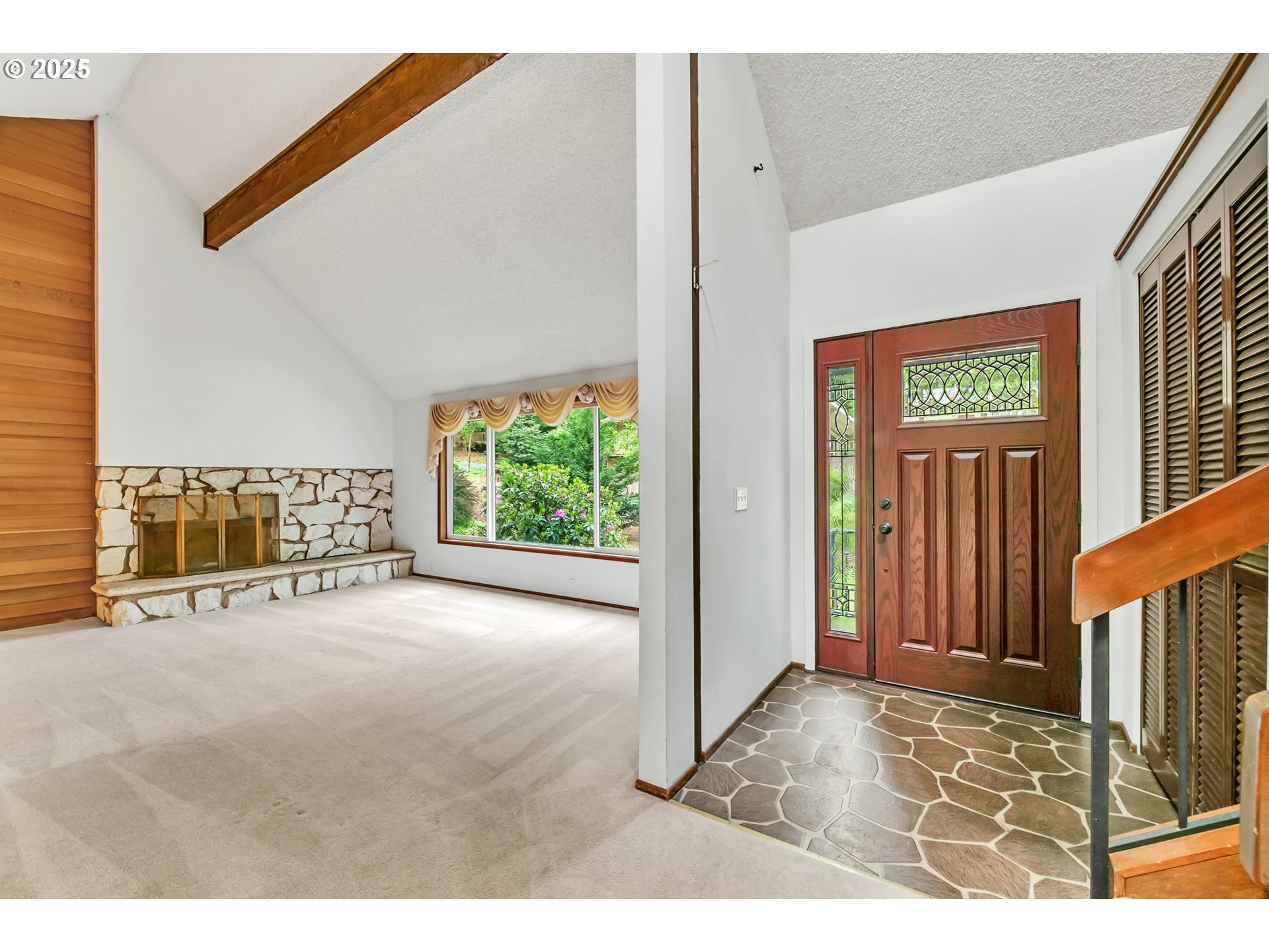 2811 Greentree Way Eugene, OR 97405 - Photo 4 of 38 a view of a entrance door of the house