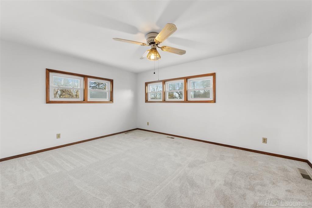 69455 Hicks Road Armada, MI 48005 - Photo 21 of 47