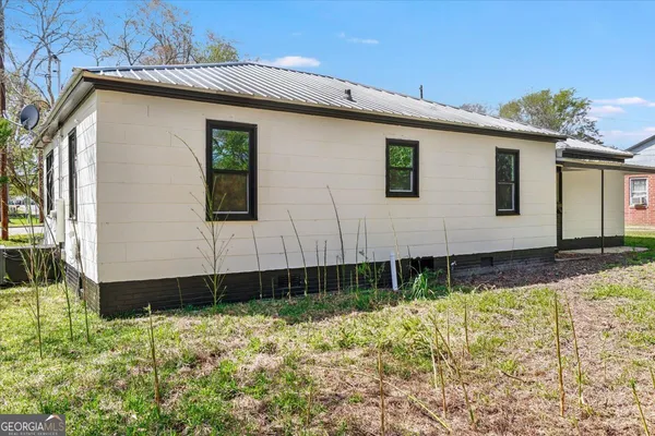 $250,000 | 360 North Lewis Street, Metter, GA 30439
