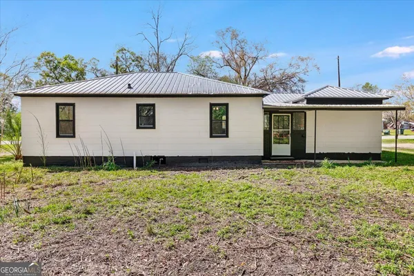 $250,000 | 360 North Lewis Street, Metter, GA 30439