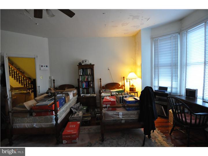4607 Springfield Avenue Philadelphia, PA 19143 - Photo 14 of 22 Bedroom - Main