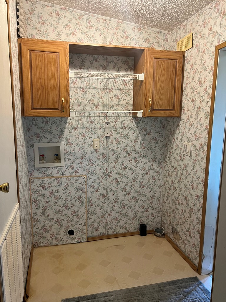 905 Hubbard Road Newton, AL 36352 - Photo 12 of 13 Laundry Room