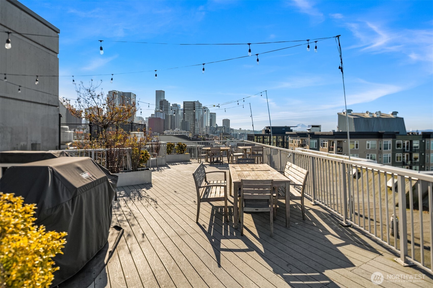 76 Cedar Street, Unit 609 Seattle, WA 98121 - Photo 22 of 31 a view of balcony deck and patio