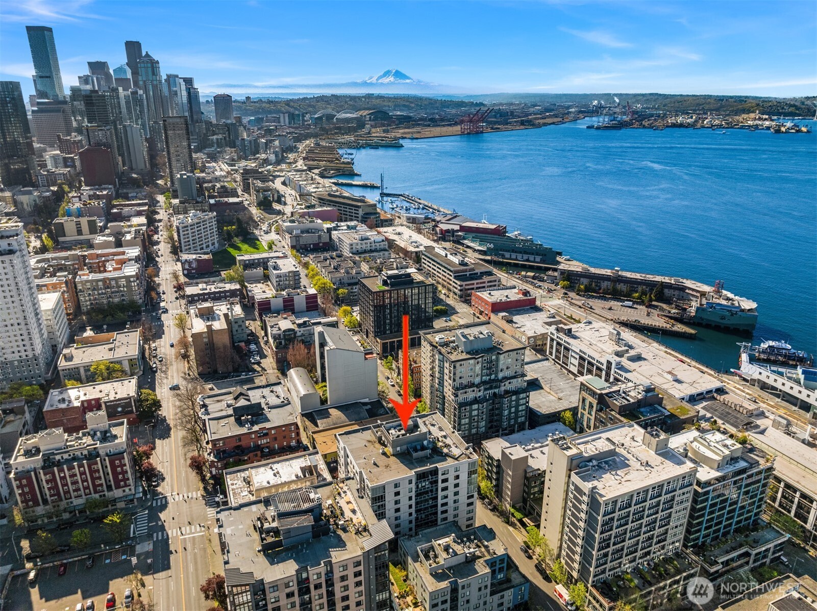 76 Cedar Street, Unit 609 Seattle, WA 98121 - Photo 30 of 31 a view of city and ocean