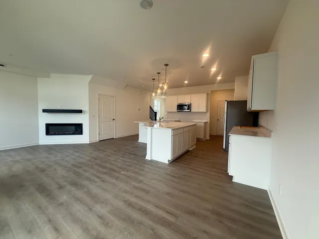 $359,990 | 14972 Avondale View, Rosemount, MN 55068