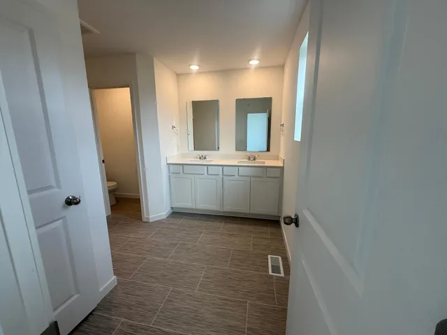 $359,990 | 14972 Avondale View, Rosemount, MN 55068