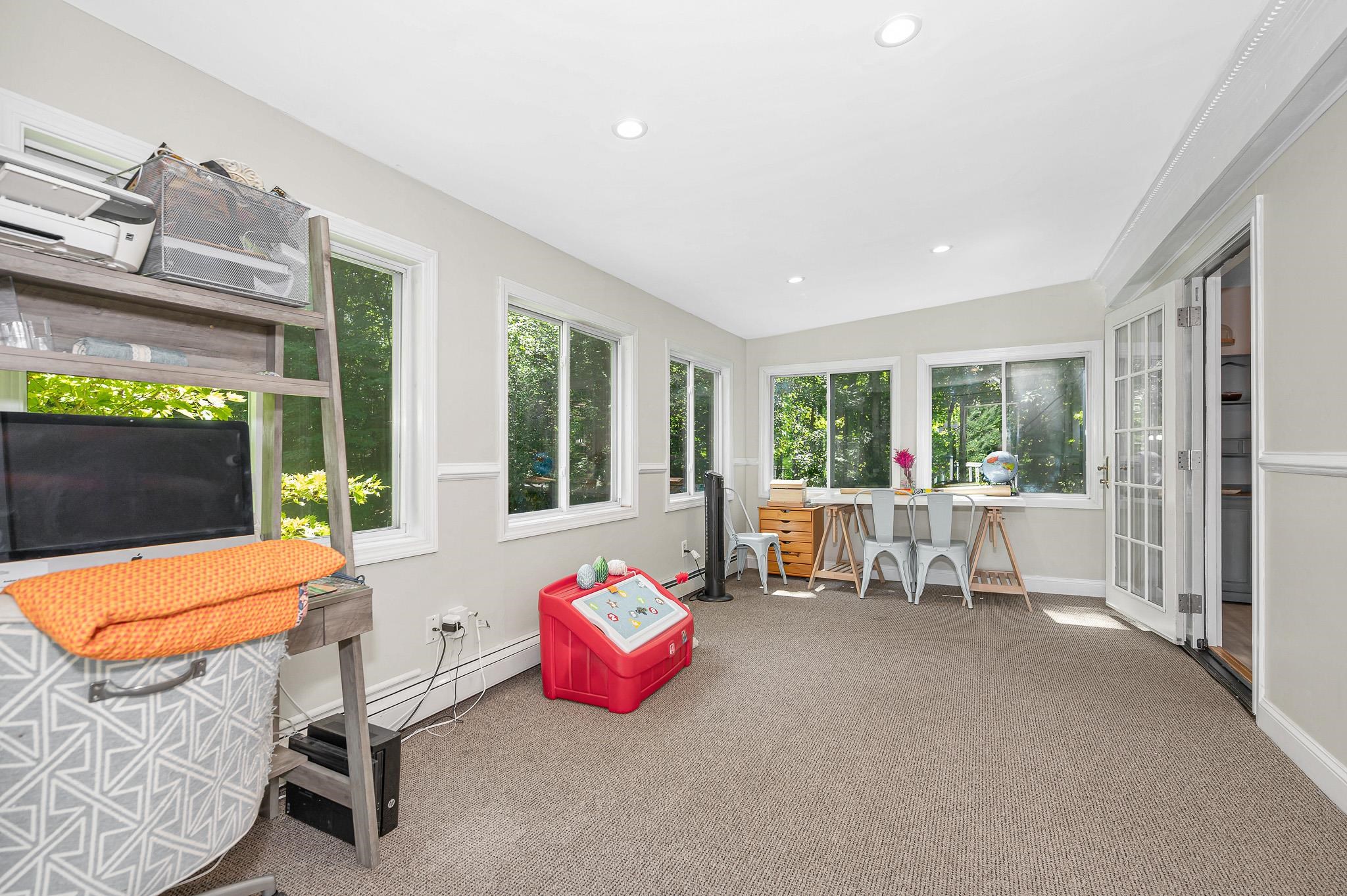 48 Kendall Pond Road Windham, NH 03087 - Photo 12 of 41