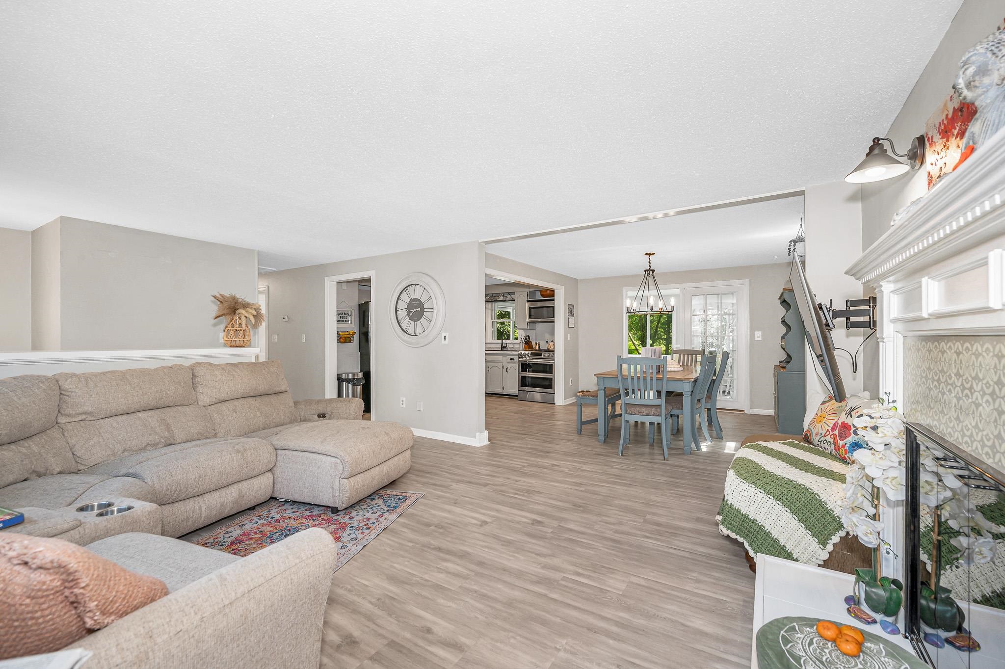 48 Kendall Pond Road Windham, NH 03087 - Photo 4 of 41