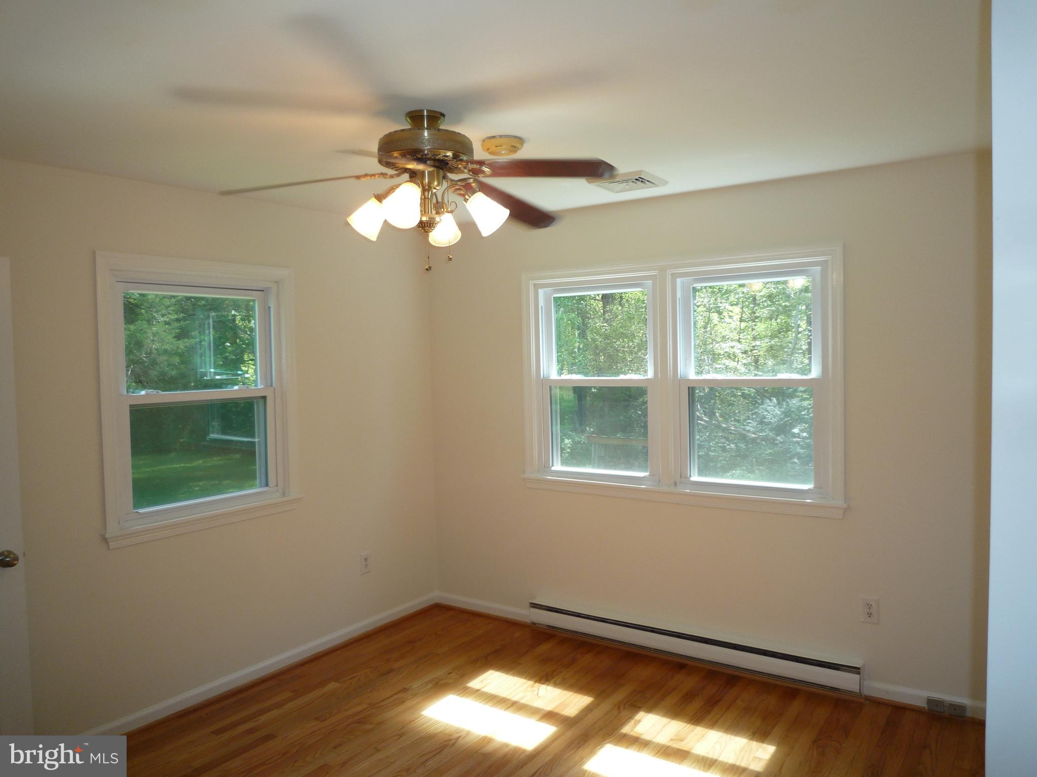 130 Dennis Road Castleton, VA 22716 - Photo 18 of 41 Bedroom