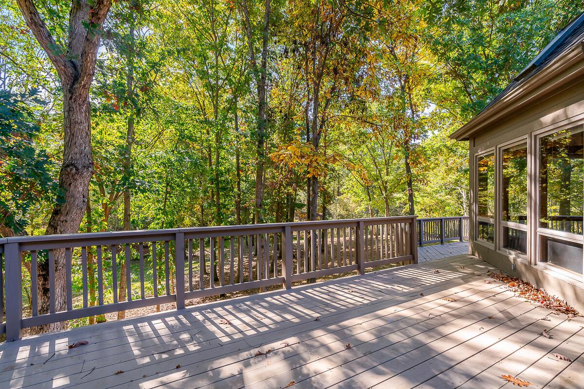 345 Shale Ridge Court Powell, OH 43065 - Photo 37 of 41 345_Shale_Ridge_Ct-back deck