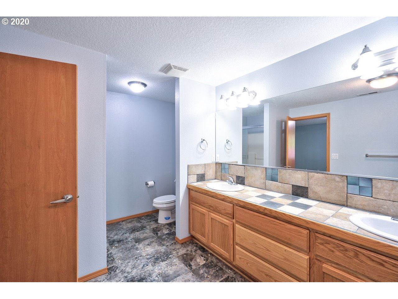 75365 Fern Hill Road Rainier, OR 97048 - Photo 18 of 31 Bathroom, Attached