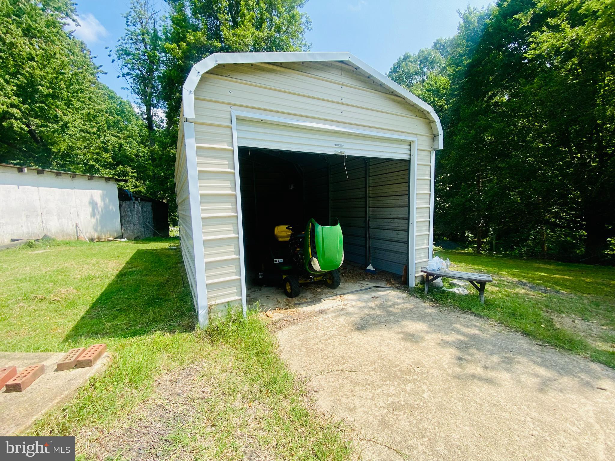 17341 Joplin Road Triangle, VA 22172 - Photo 11 of 12 Gallery Image 11