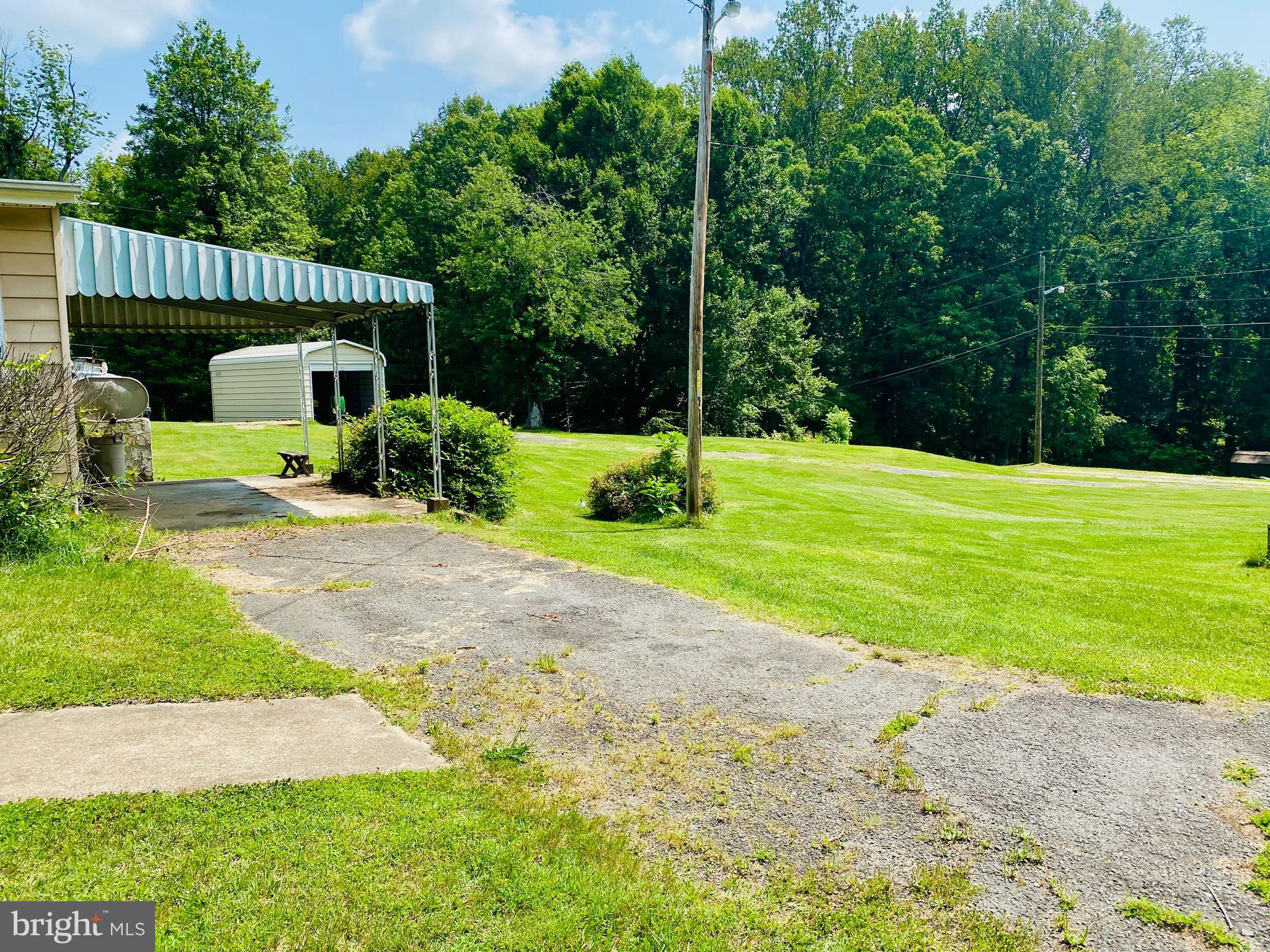 17341 Joplin Road Triangle, VA 22172 - Photo 8 of 12 Gallery Image 8
