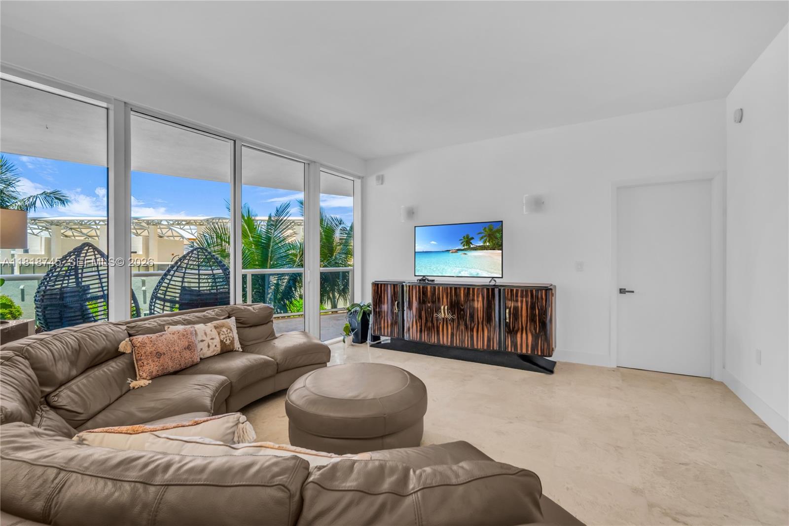 400 Alton Road, Unit 407 Miami Beach, FL 33139 - Photo 13 of 74 Owners Ensuite3 walk in closets