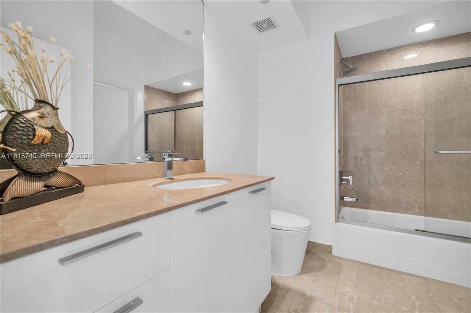 400 Alton Road, Unit 407 Miami Beach, FL 33139 - Photo 22 of 74 Guest / 2nd BR OR office