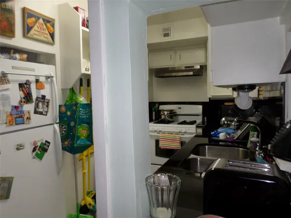 $1,100 | 1715 Banks Street, Unit C, Houston, TX 77098