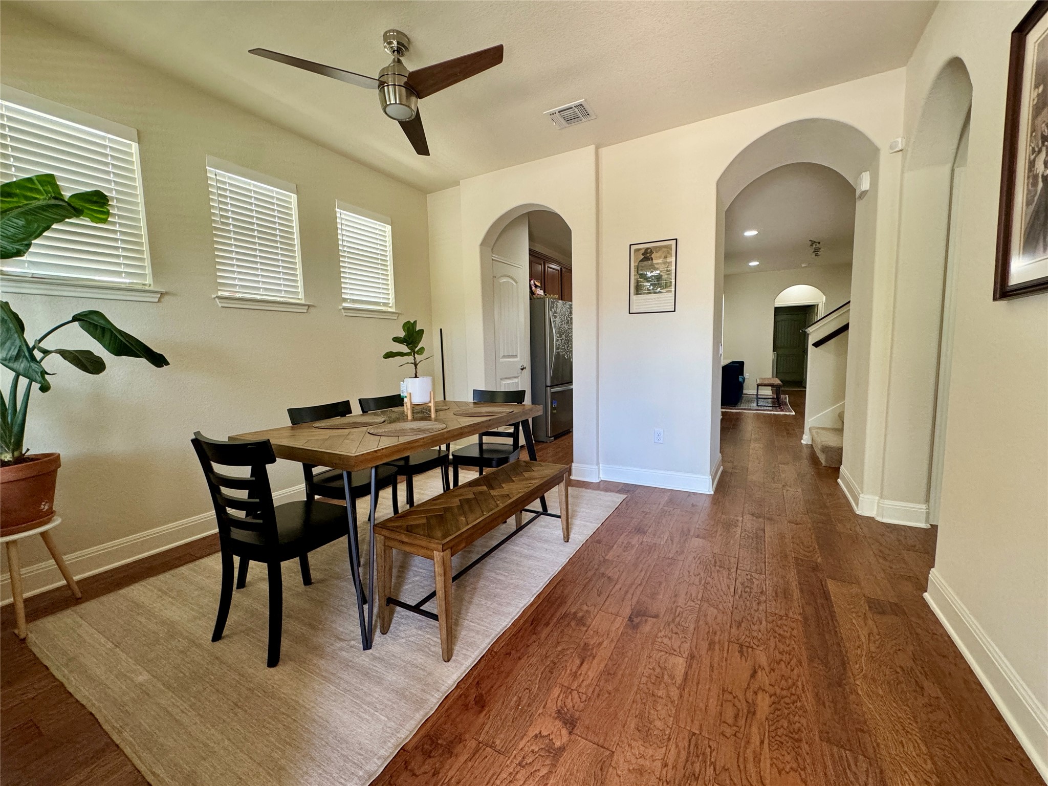 5904 Baythorne Drive Austin, TX 78747 - Photo 4 of 24 Dining room