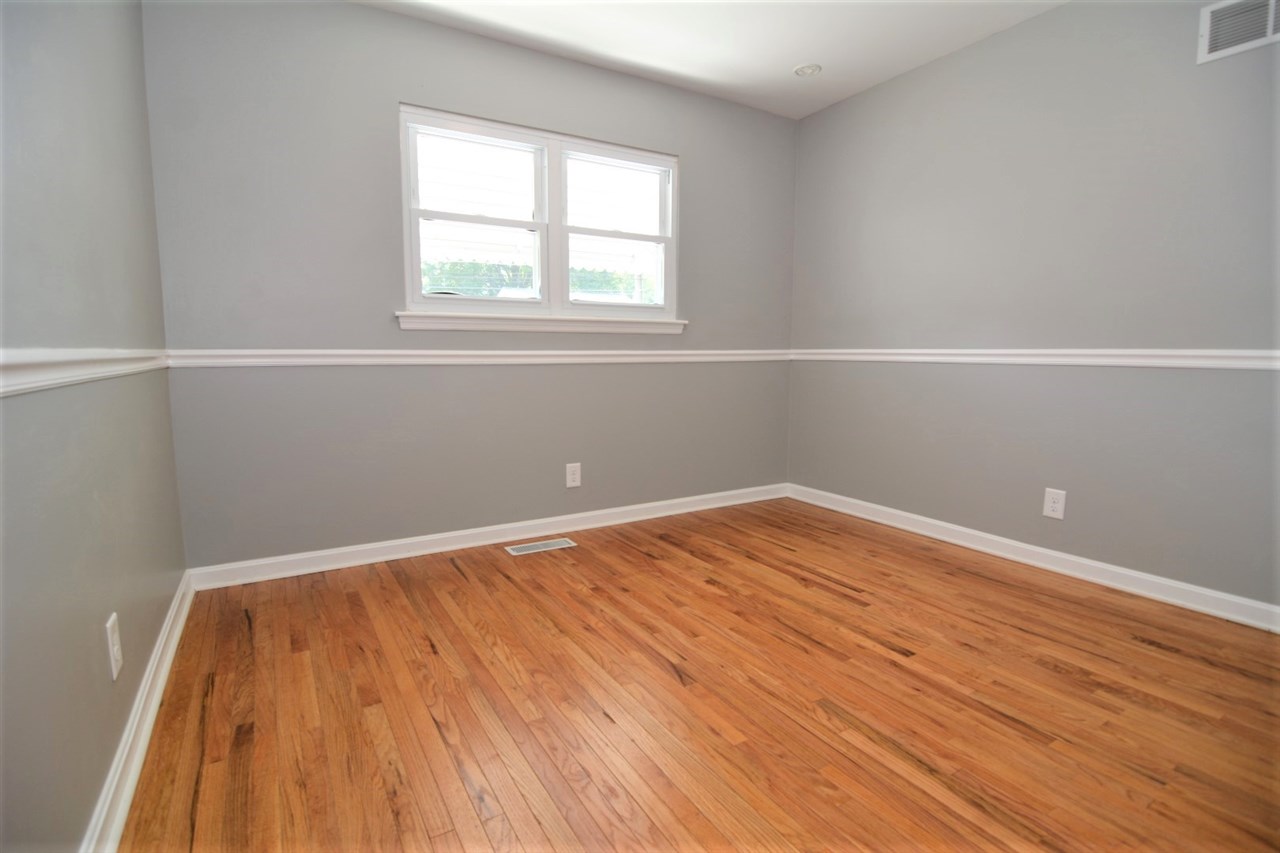 1900 North Meadow Road Evansville, IN 47715 - Photo 17 of 31 Gallery Image 17