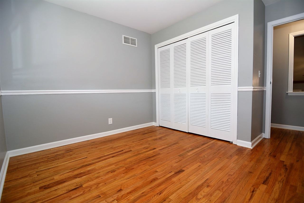 1900 North Meadow Road Evansville, IN 47715 - Photo 21 of 31 Gallery Image 21