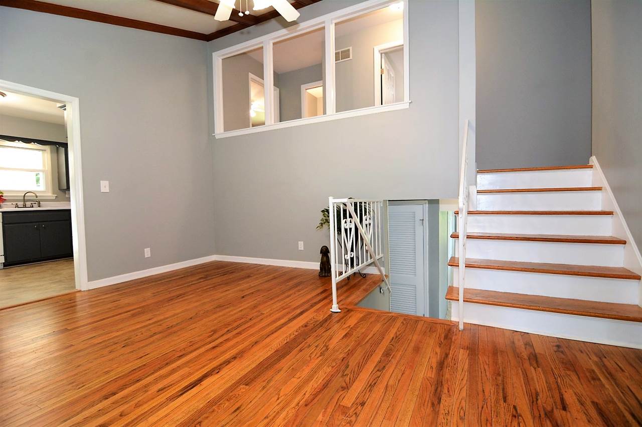 1900 North Meadow Road Evansville, IN 47715 - Photo 9 of 31 Gallery Image 9