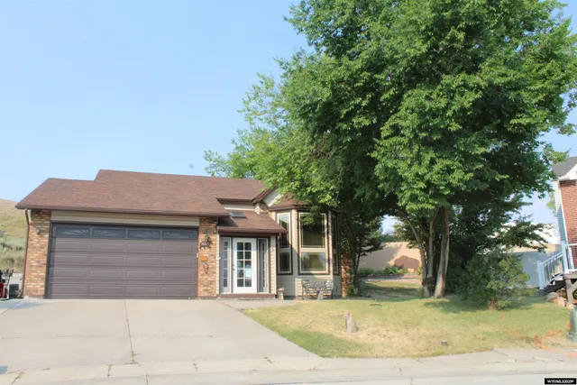$330,000 | 1663 Nations Avenue, Kemmerer, WY 83101