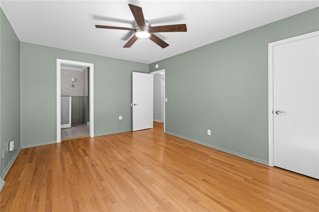 231 Kings Way Clemson, SC 29631 - Photo 12 of 43 Primary bedroom