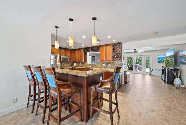 $9,500 | 409 Lighthouse Drive, North Palm Beach, FL 33408