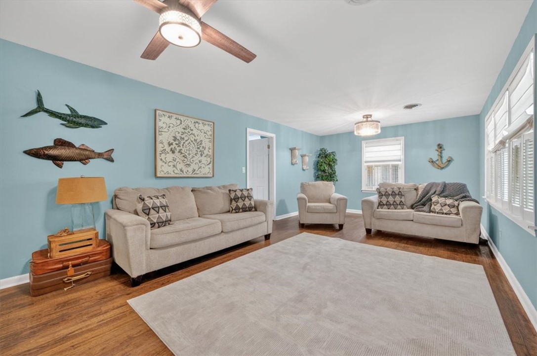 1011 Cherokee Circle Waycross, GA 31501 - Photo 3 of 34
