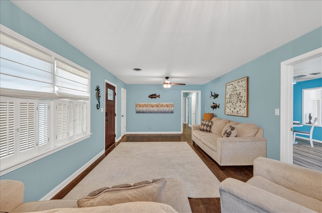 1011 Cherokee Circle Waycross, GA 31501 - Photo 5 of 34