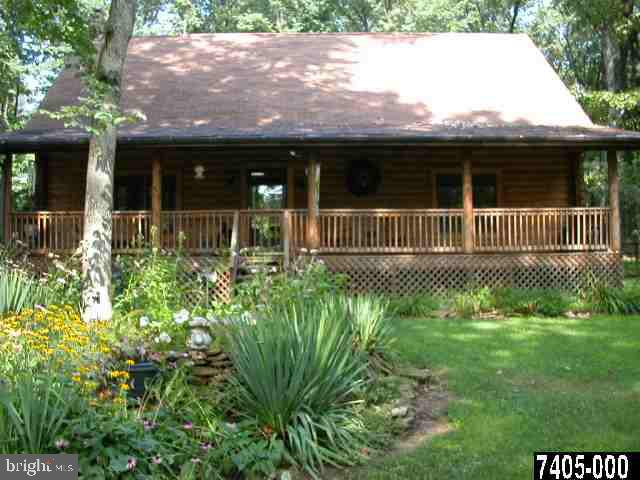 7723 Hickory Road Stewartstown, PA 17363 - Photo 2 of 9