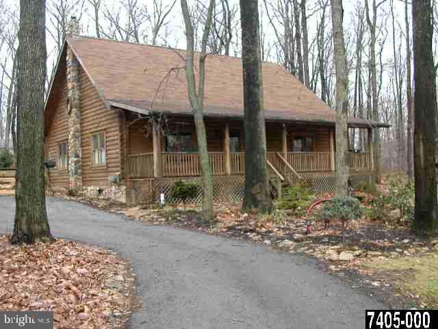 7723 Hickory Road Stewartstown, PA 17363 - Photo 3 of 9