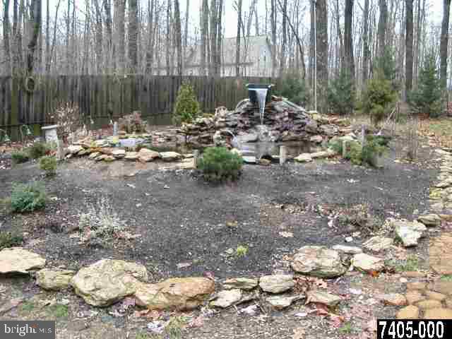 7723 Hickory Road Stewartstown, PA 17363 - Photo 4 of 9