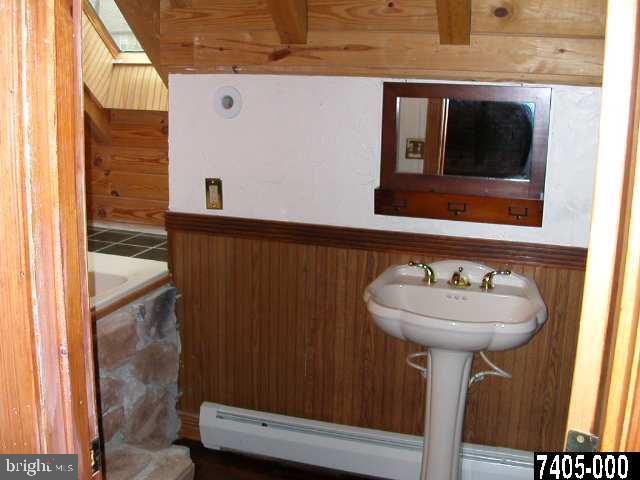 7723 Hickory Road Stewartstown, PA 17363 - Photo 8 of 9