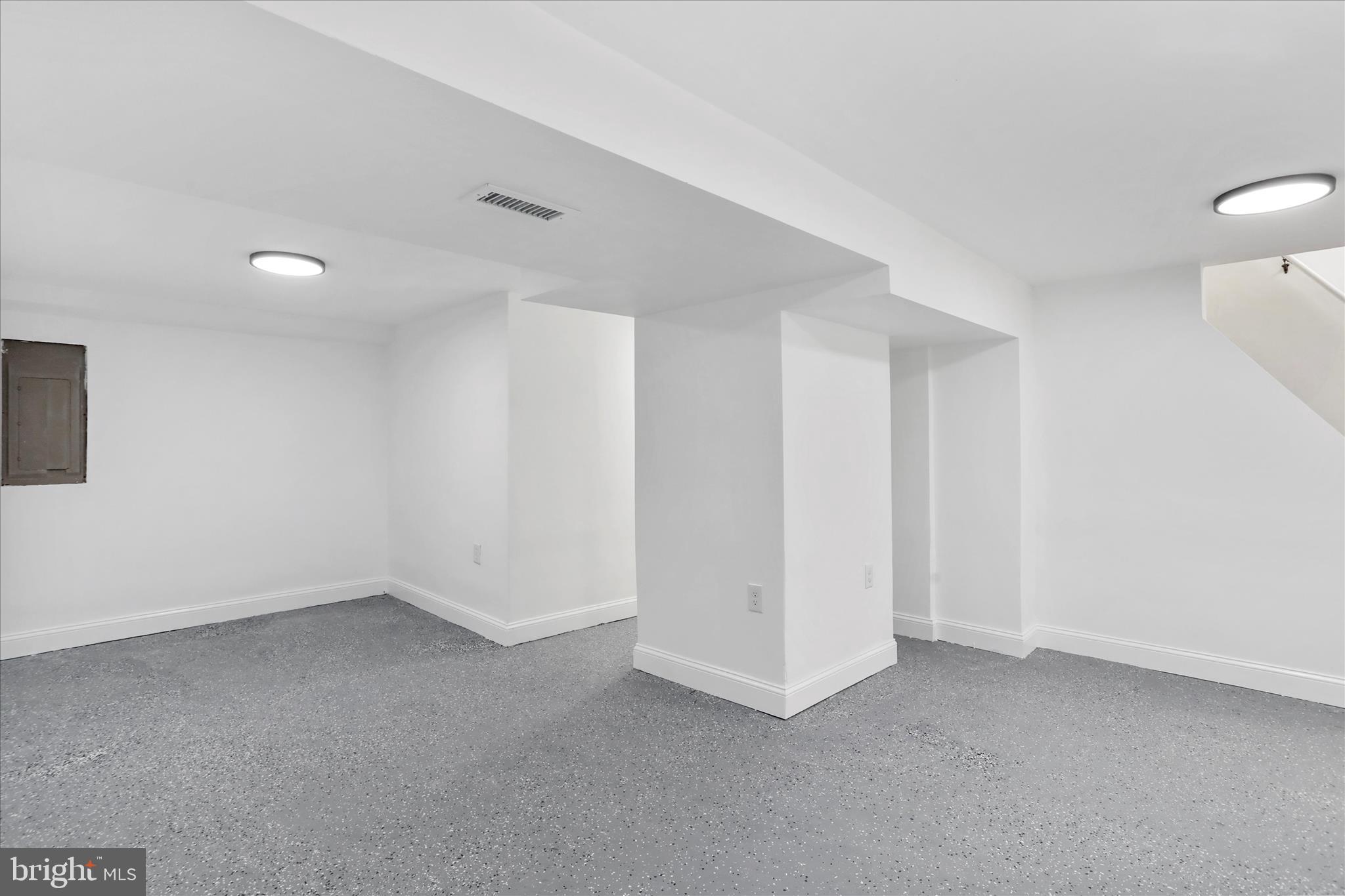 365 West 9th Street Front Royal, VA 22630 - Photo 30 of 32