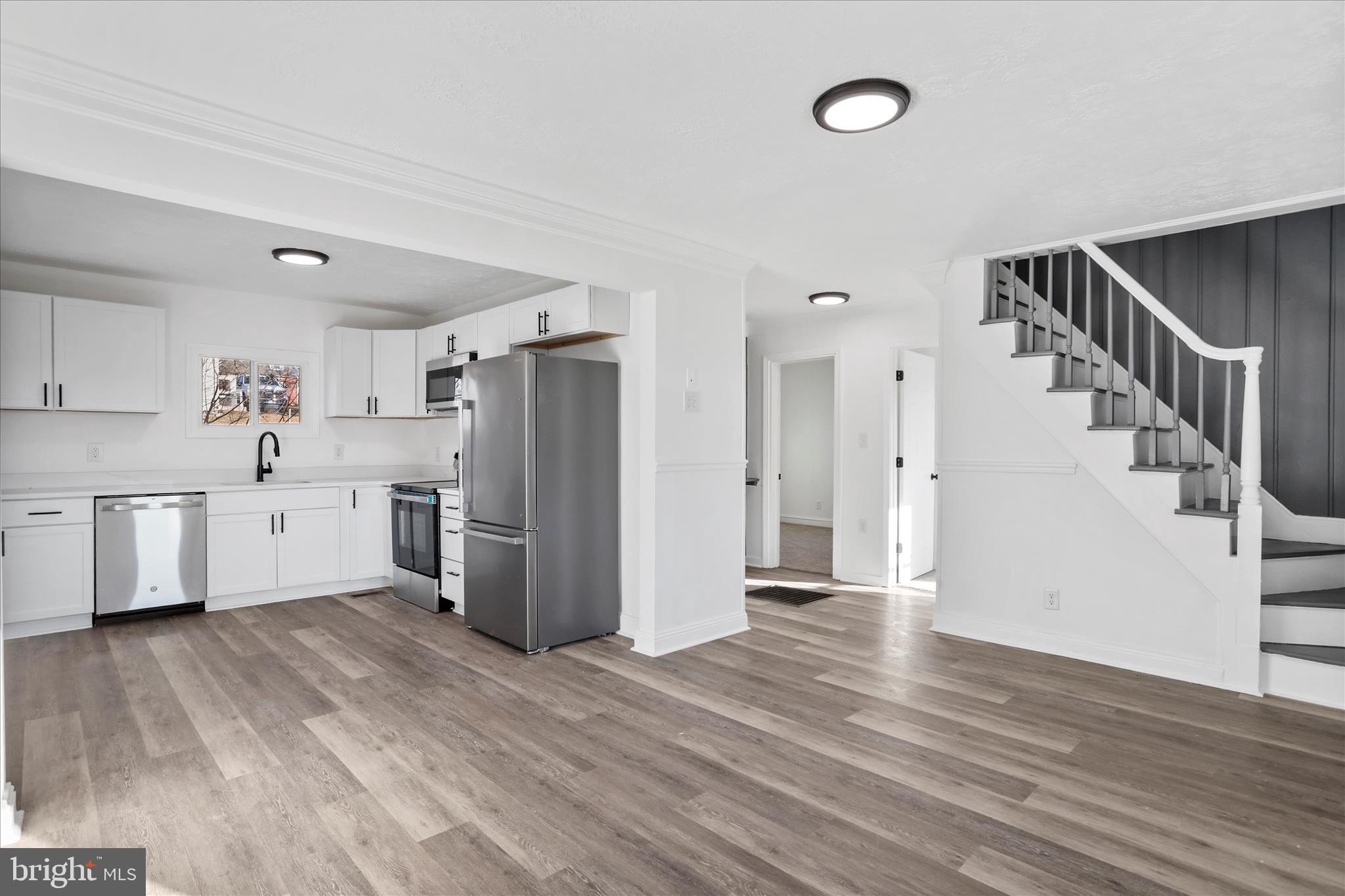 365 West 9th Street Front Royal, VA 22630 - Photo 6 of 32