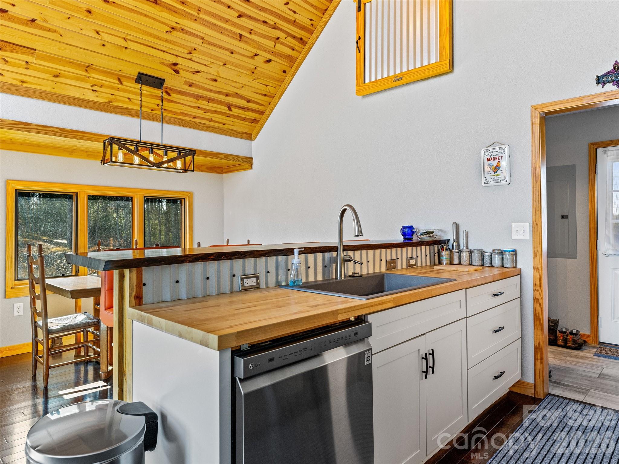 143 Fox Grape Hollow Road Mars Hill, NC 28754 - Photo 15 of 37