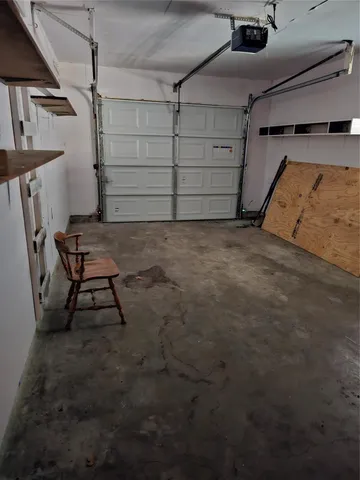 a view of a garage