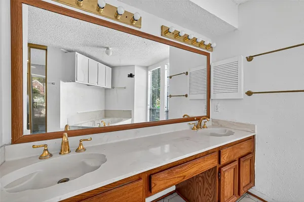 $2,750 | 1535 Beaconshire, Houston, TX 77077