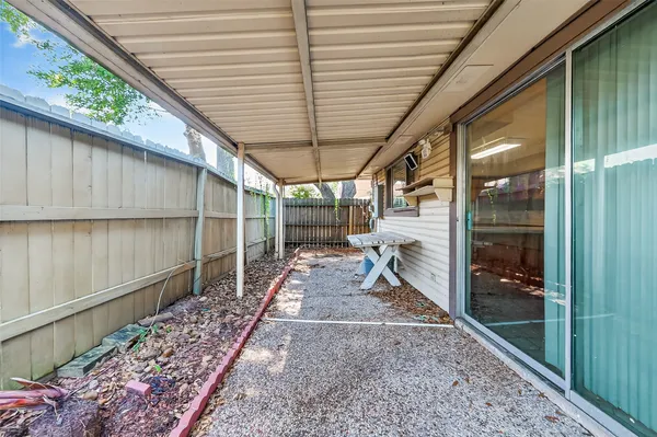 $2,750 | 1535 Beaconshire, Houston, TX 77077