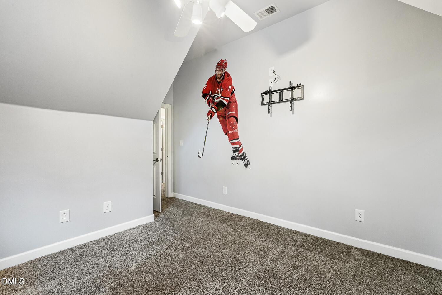 1119 Corrina Road Wake Forest, NC 27587 - Photo 39 of 45 an entryway of a room