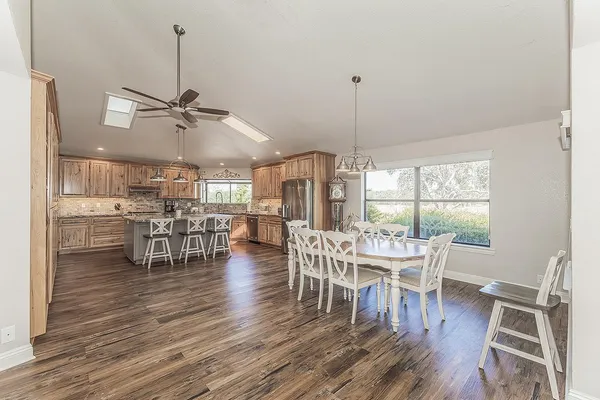 $899,000 | 14049 Oak View Drive, Prather, CA 93651