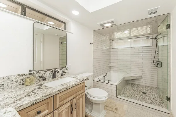 $899,000 | 14049 Oak View Drive, Prather, CA 93651